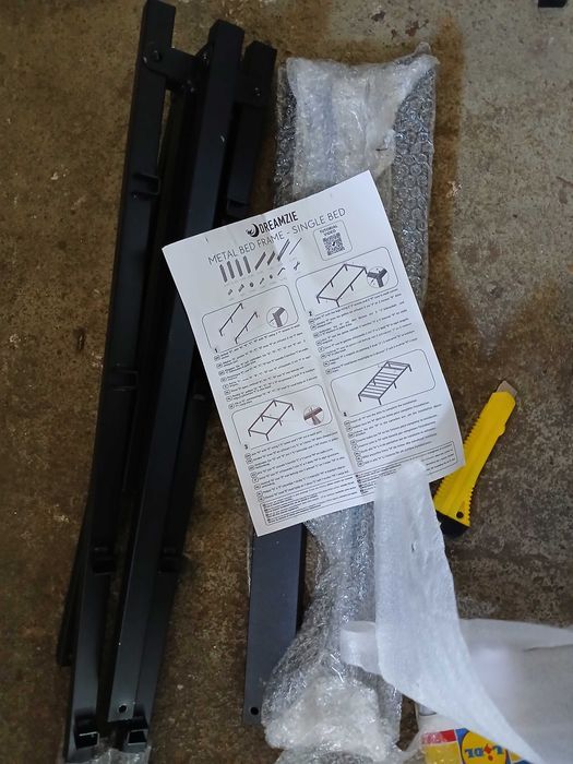 Cadru metalic pat Dreamzie 135 x 190 cm, inaltime 36 cm, negru