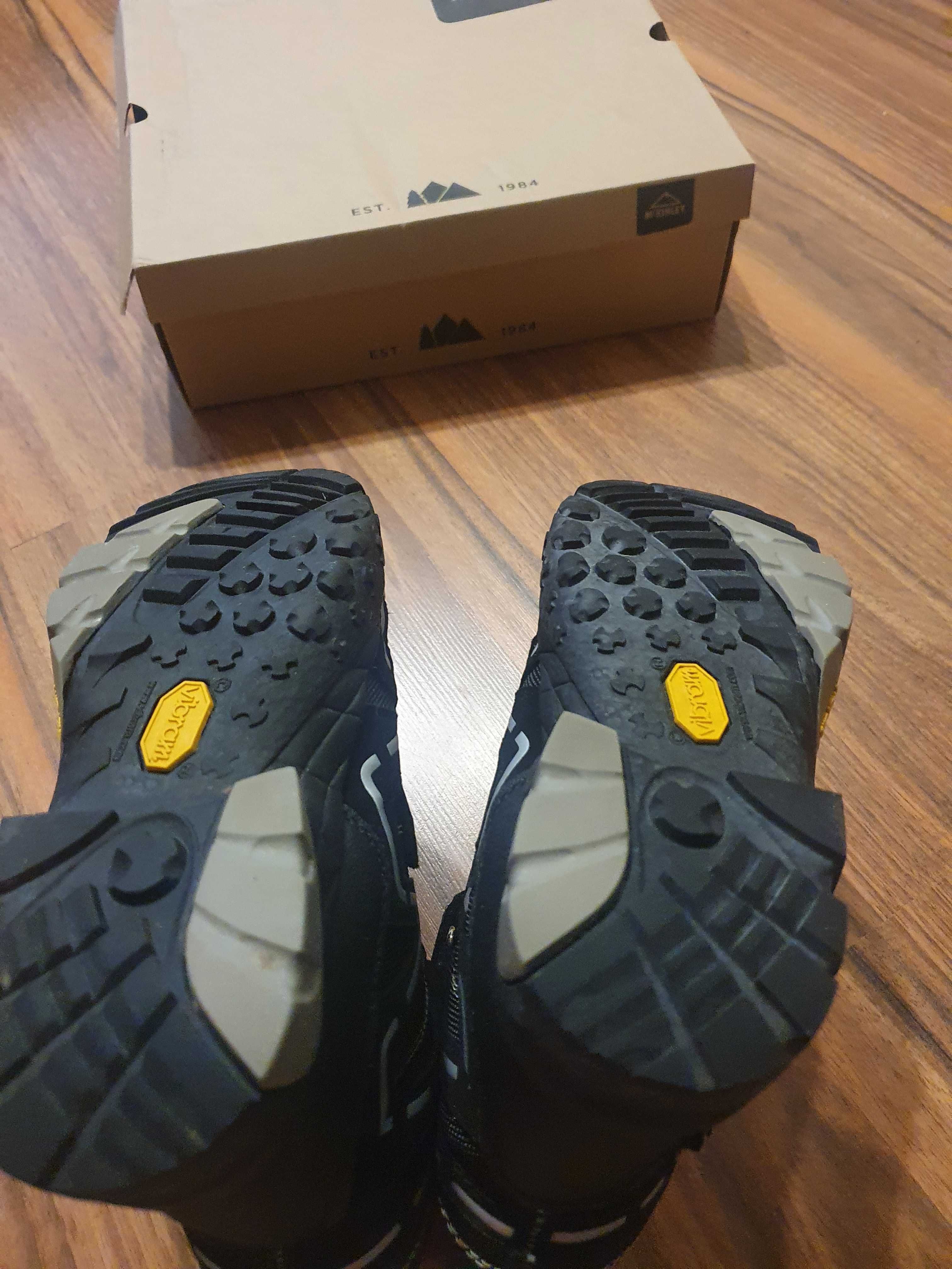 Ghete iarna baieti MCKINLEY · SNOWSTAR AQUAMAX VIBRAM mar 33