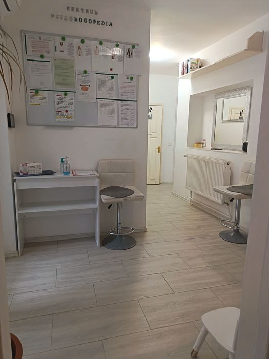 Vanzare casa pentru cabinete și birouri