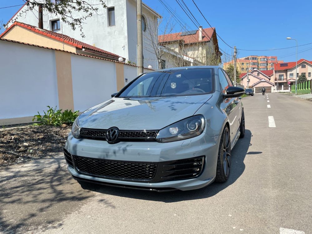 Faruri bixenon vw golf 6 R All black