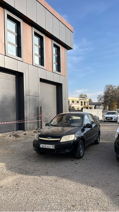 6000 тенге / Аренда Лада Гранта/Калина