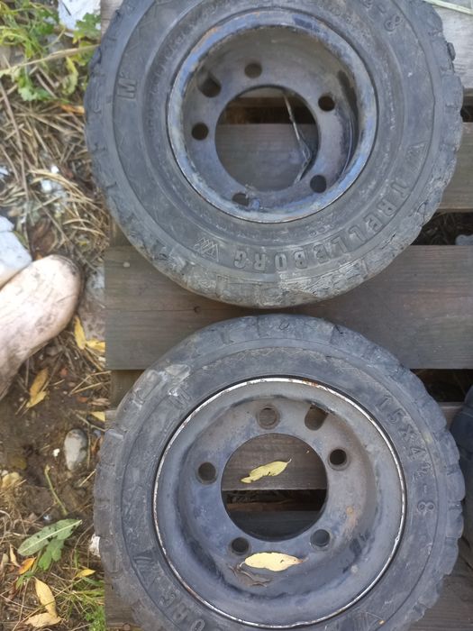 Cauciucuri stivuitor