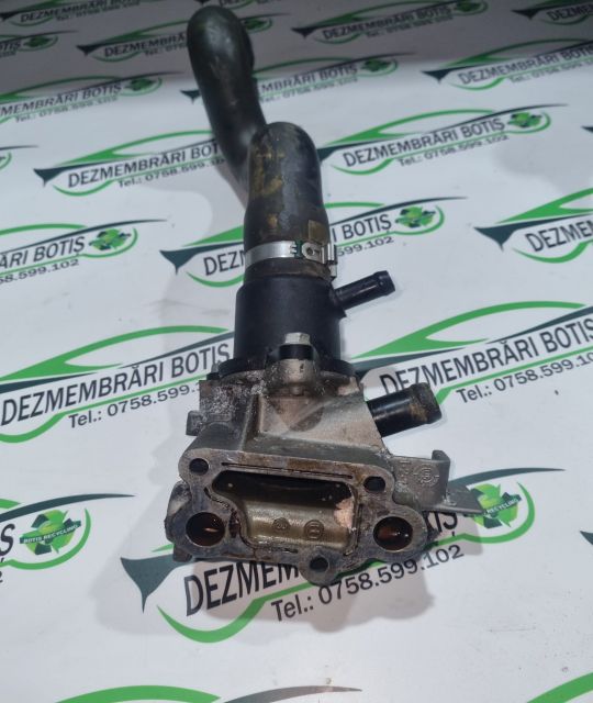 Carcasa termostat Dacia Logan prima generatie