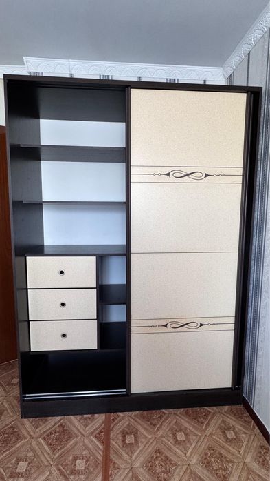 Спальний гарнитур Б/У в хорошем состоянии