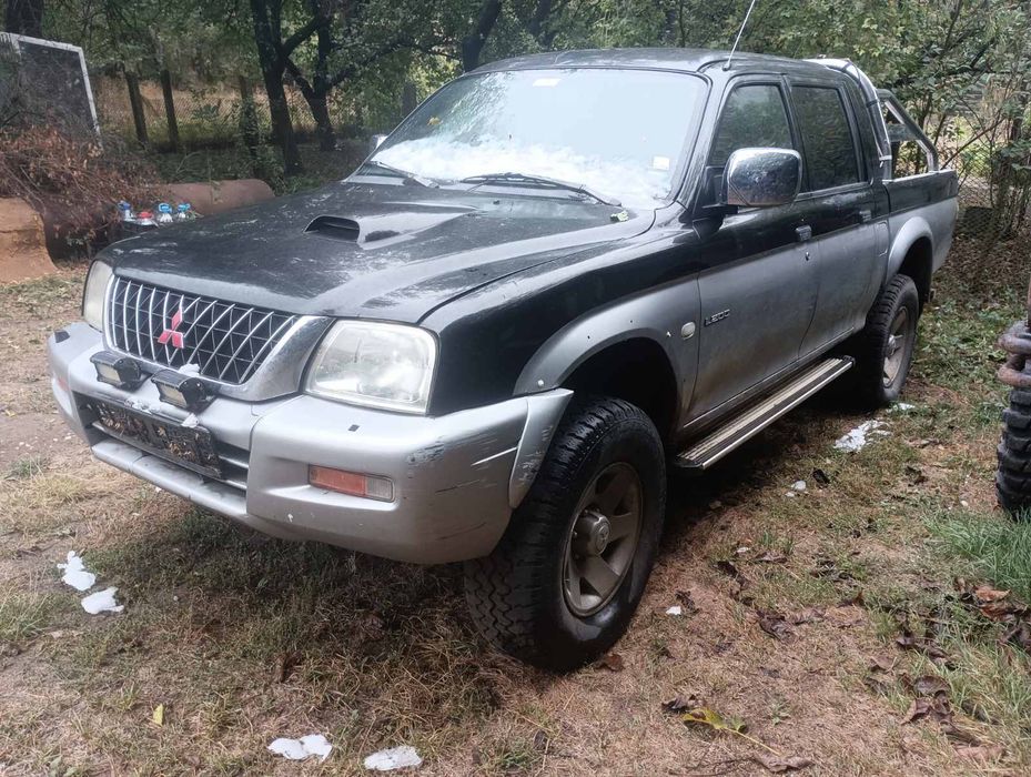 Мицубиши Л 200 2.5тд 116 коня 02 год на части