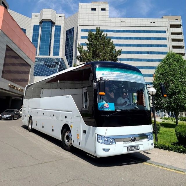 Автобус хизмати Узбекистон буйлаб саёхатла замонавий автобуслар