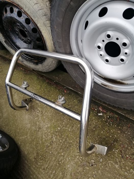 Bullbar daihatsu feroza