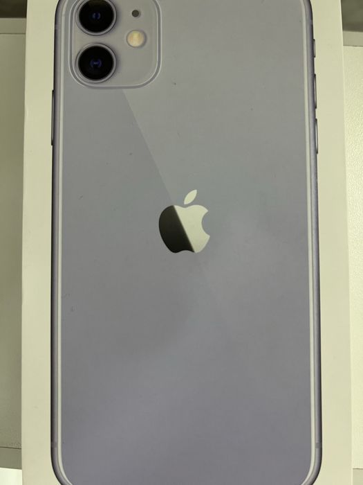 Продам айфон одиннадцатый