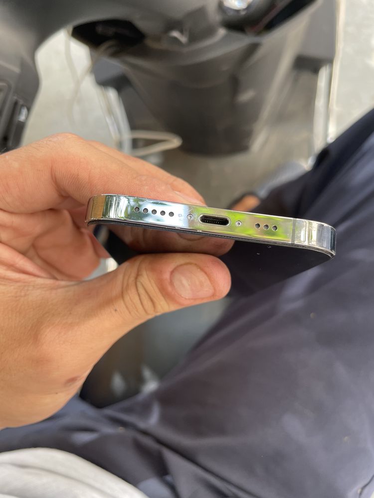 Iphone 12 pro bugun oganga 3.1mln