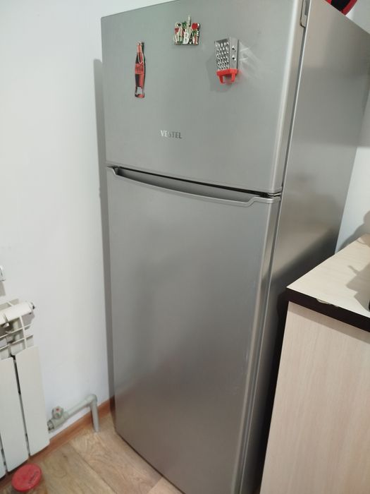 Холодильник VESTEL