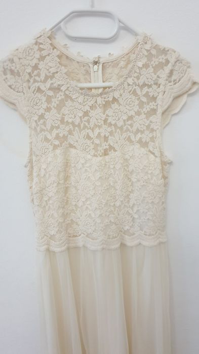 Vand rochita de ocazie crem VILA 34 - NOUA