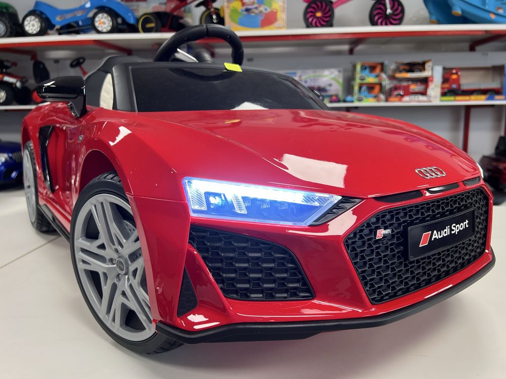 Детска акумулаторна кола Audi R8