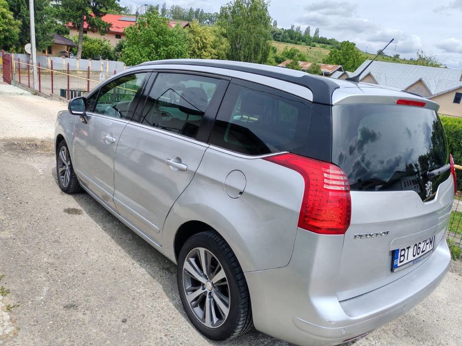 Peugeot 5008, 2012, 7 locuri