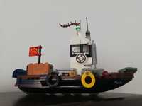 Lego barca de pescuit