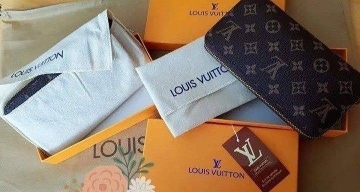Portofel piele naturala Louis Vuitton,cutie,card,saculet, etichetă