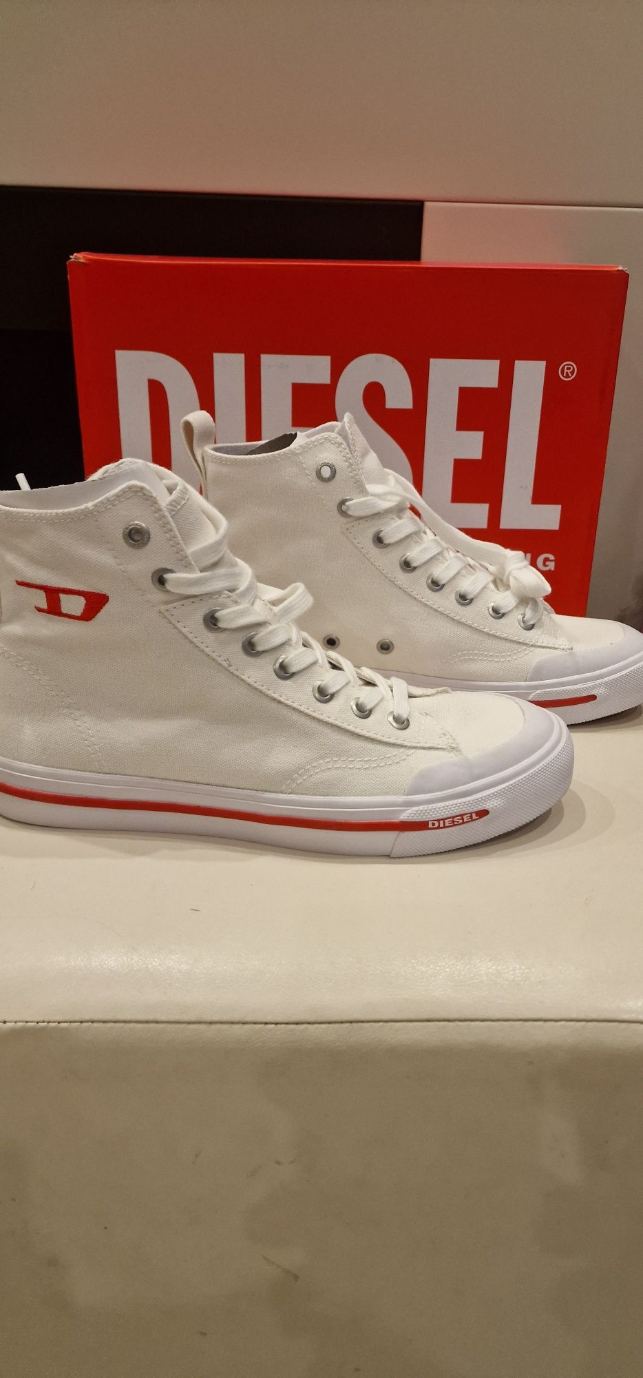 Дамски кецове Disel,38 номер