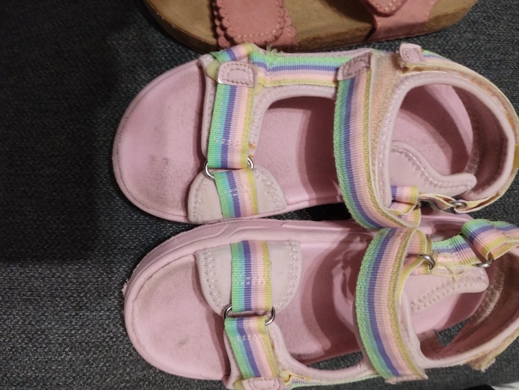 Lot sandalute fetita H&M mar 28+papucei de casa iepuras