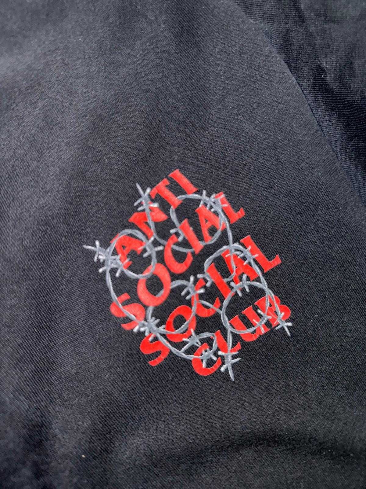 Tricou Anti Social Social Club Barbed Wire