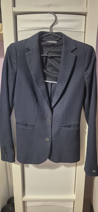Стилно тъмно синьо сако, класически модел