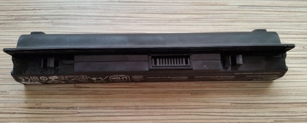 Продам батарейку для нетбука Dell