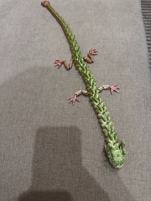 Фигурка фантазийного дракона – уникальный декоративный арт-объект