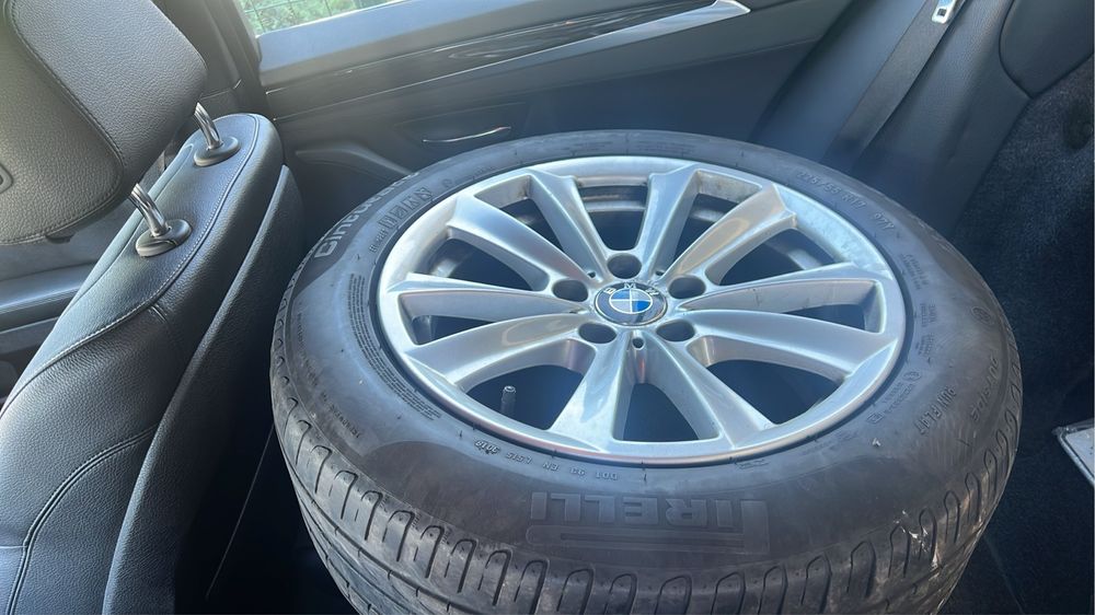 Vând sau schimb roti pe 17” cu roti pe 18”