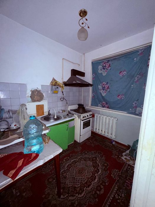 Kvartira sotiladi hamma xujjatlari joyida.