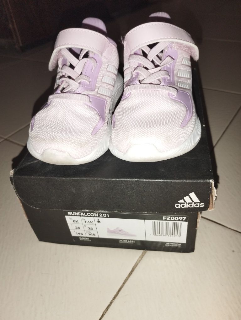 Детски маратонки -Adidas!