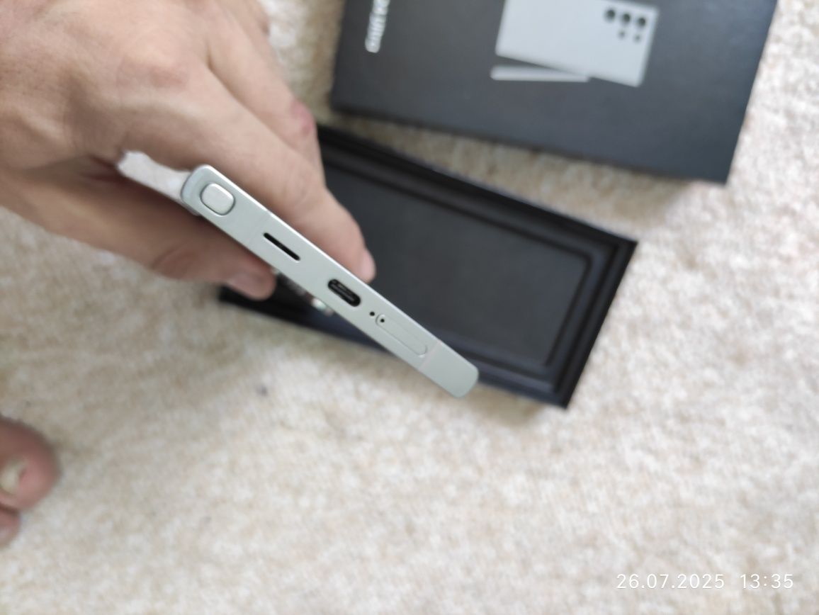 Samsung Galaxy S24 Ultra Yangi holatda