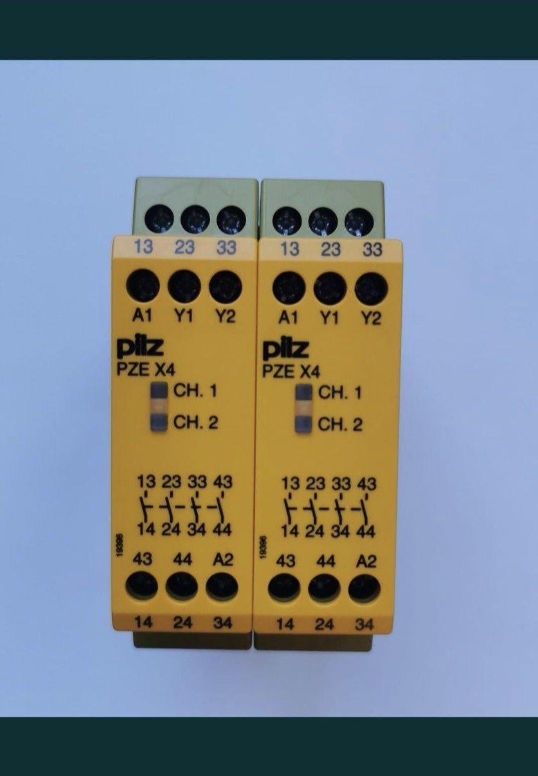 Releu safety Pilz X4/X4P