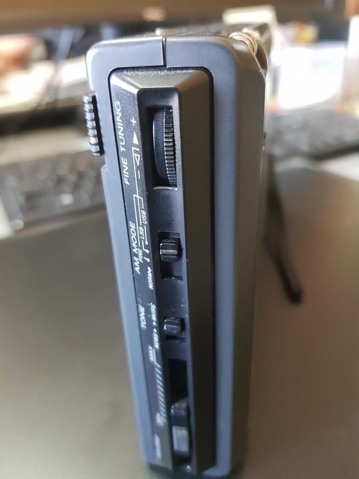 Sony ICF SW 7600 in cutie cu toate accesoriile  Nu trimit in tara