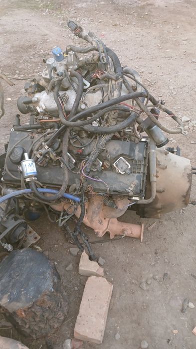 Матор двигатель 405 или409 полный комплект