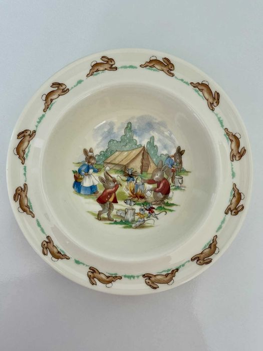 Детска чиния Royal Doulton Bunnykins