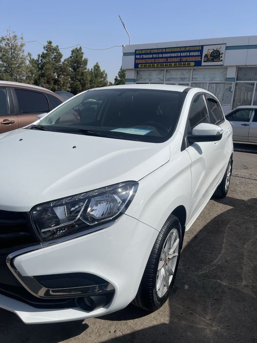 Lada xray 2019 probeg 60 ming kelishamiz narxi 8.500$ xolati yaxshiiii