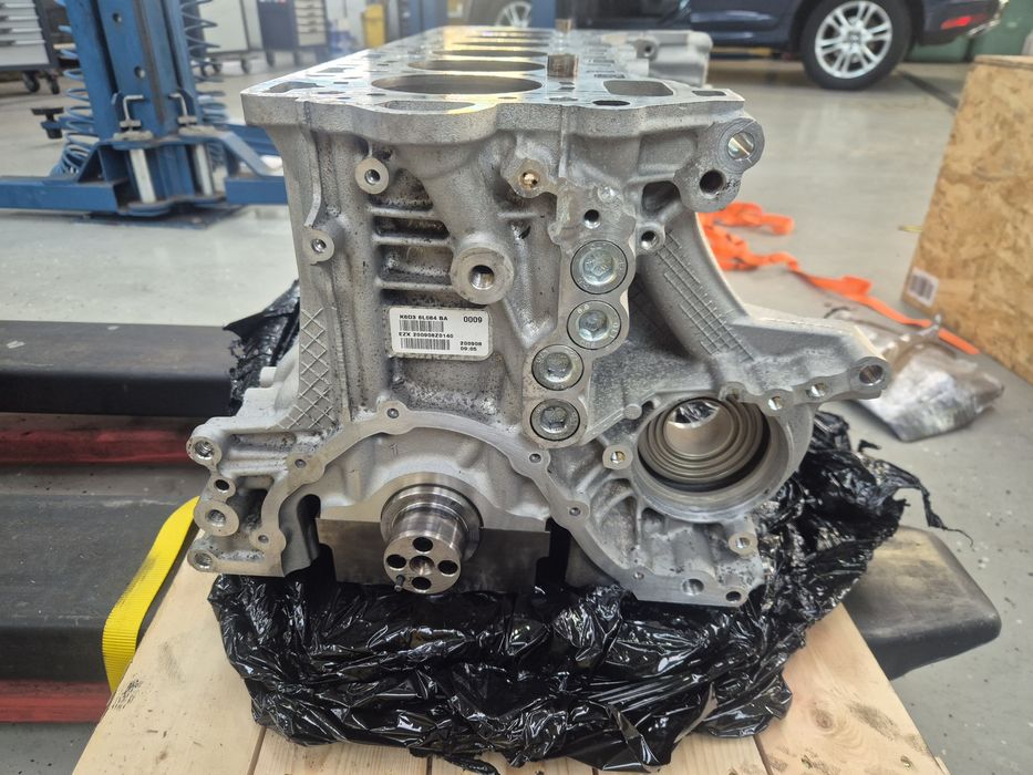 Motor land rover 3.0 L6 306dt ingenium aj20d6