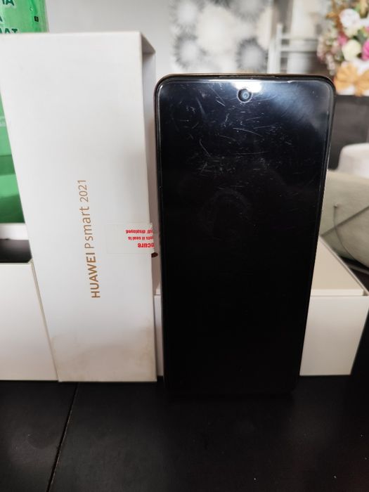 Продавам хуауей p smart2021