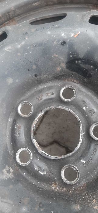 Vand cauciucuri cu jante