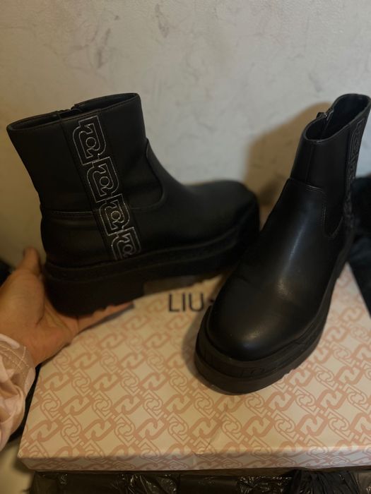 Боти LIU. JO 36номер