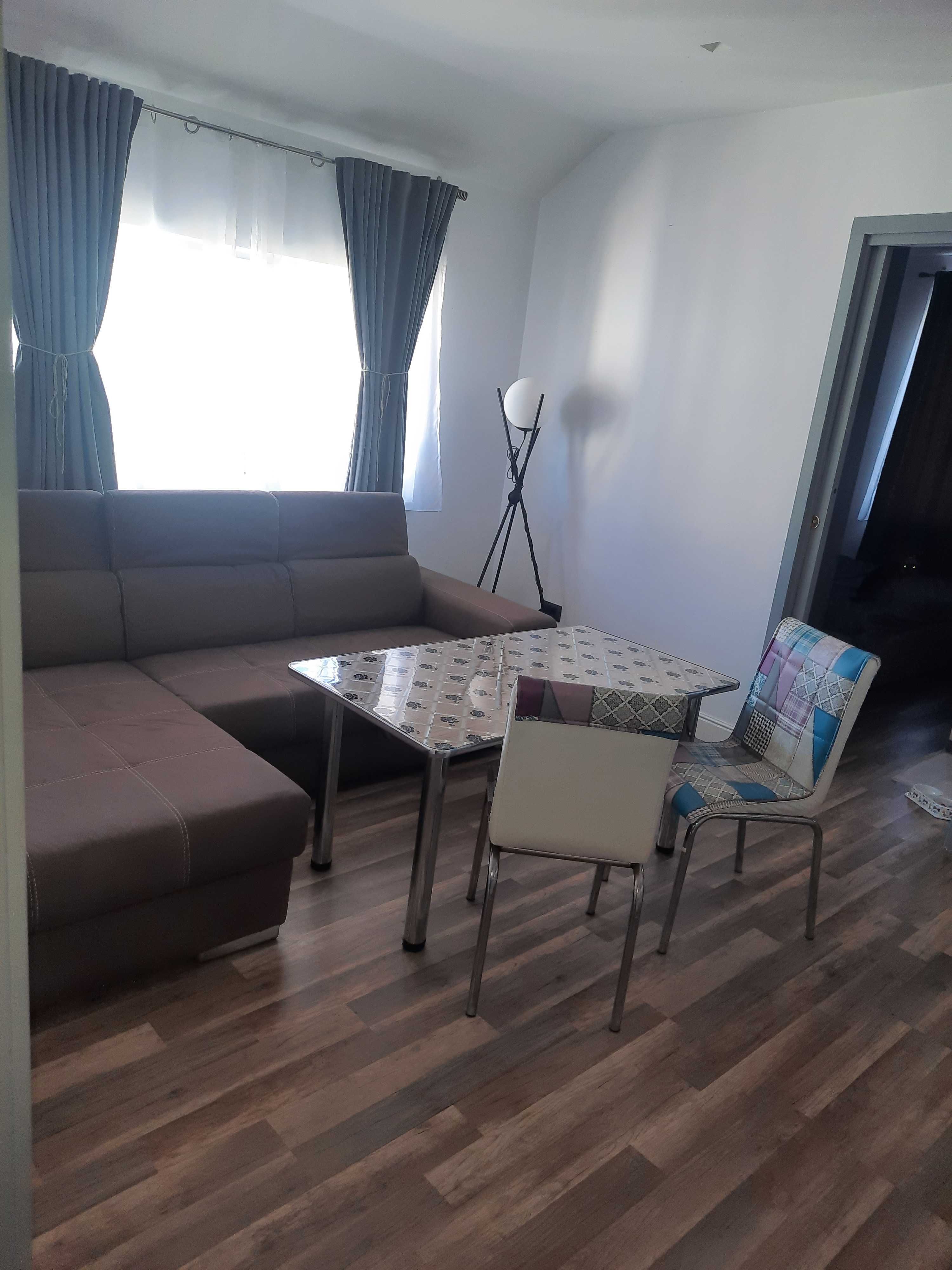 Apartament de vanzare complet mobilat cu 2 camere - Dej