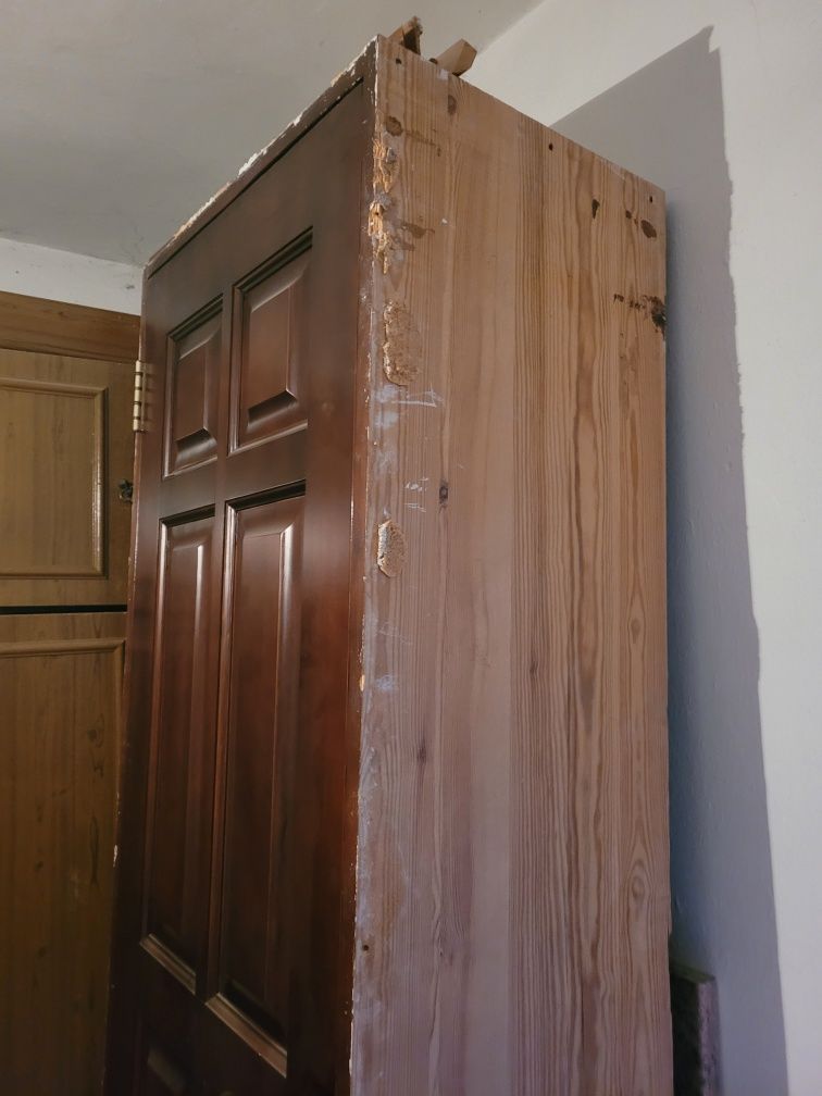 Двери 5шт из красного дерева