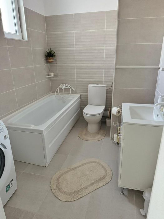 Inchiriez garsoniera