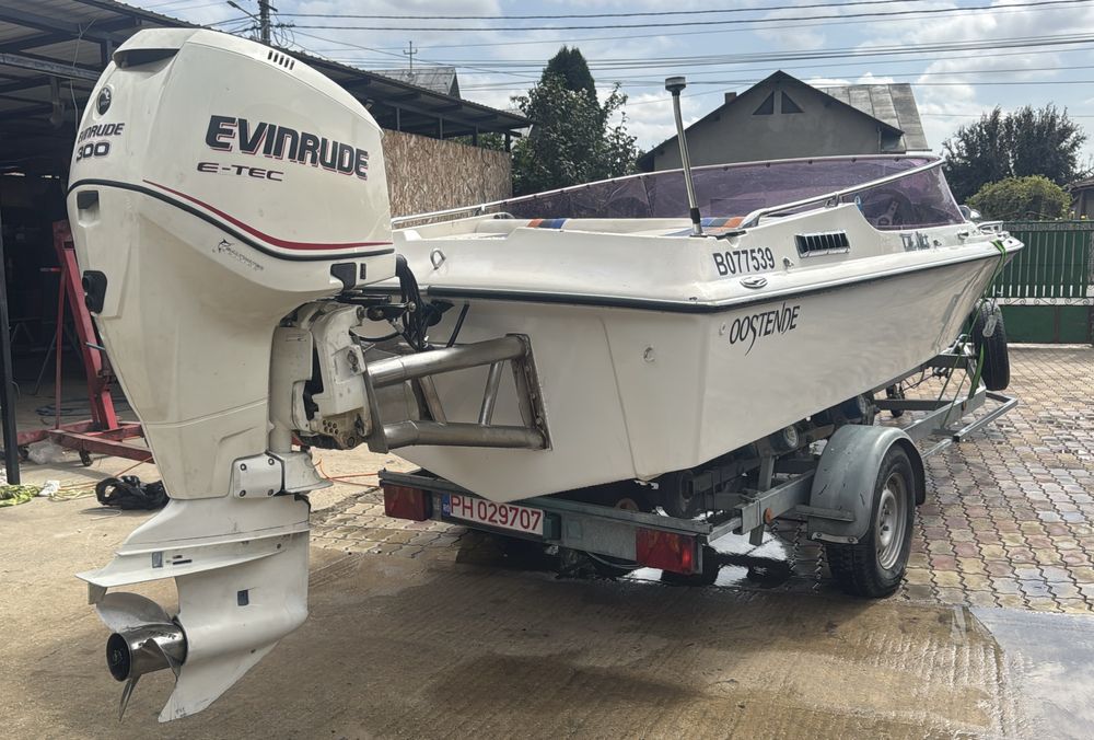 Barca Tullio Abbate sea star 19 motor evinrude 300 cai