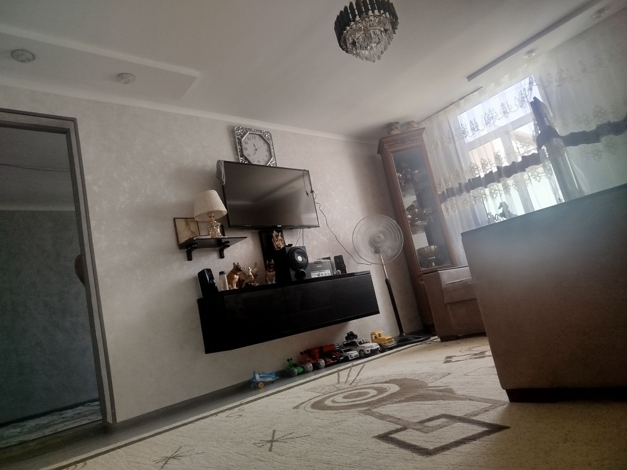 Срочно продаем свой участок на Янгиабаде 1,8 сотки 3 комнаты