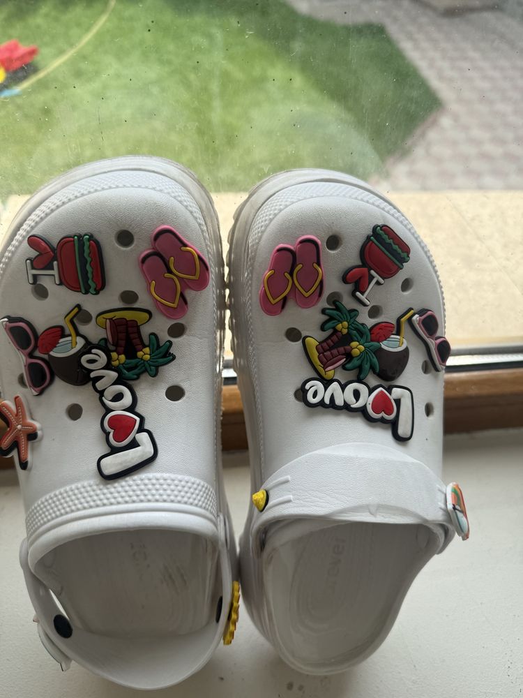 Шлепки типа crocs - forever