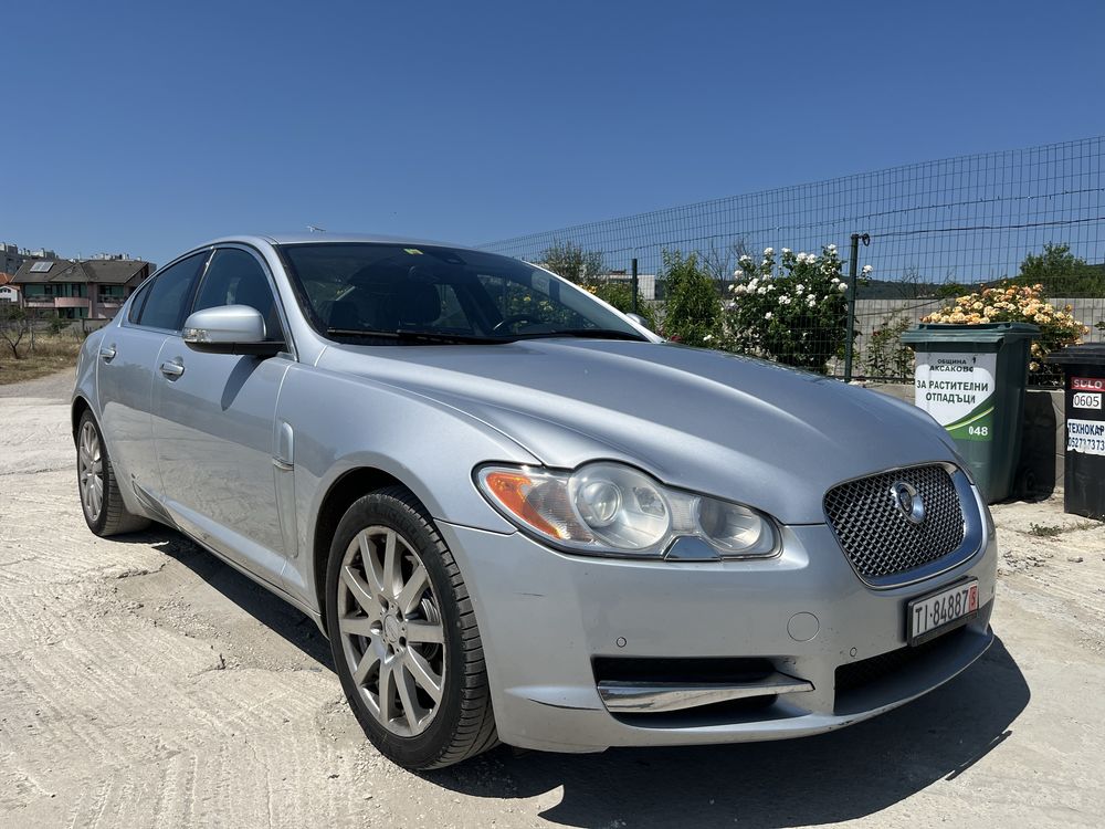 Jaguar XF 2.7 D 206 ps