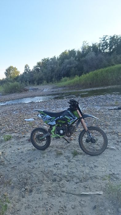 Vând cadru kxd pro 125 (fara motor)
