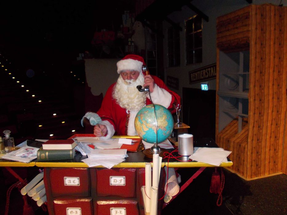 Дядо Коледа покани у дома София