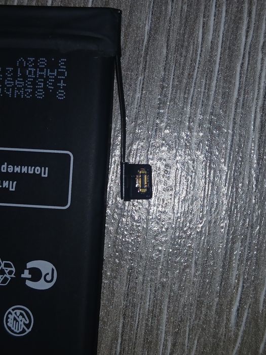Продаю аккумулятор для Iphone 8