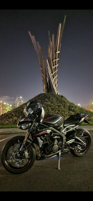 Triumph Street Triple 765 RS