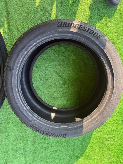 Anvelope Iarna Bridgestone 295/40/21